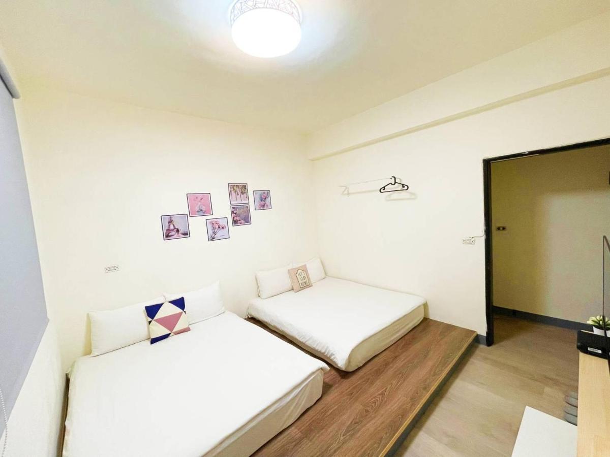 Fengjia 08 Home Taichung Luaran gambar