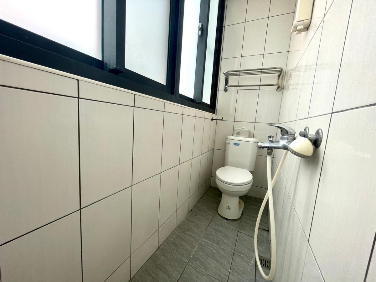 Fengjia 08 Home Taichung Luaran gambar